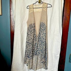 Long Vest with Lace and Stones